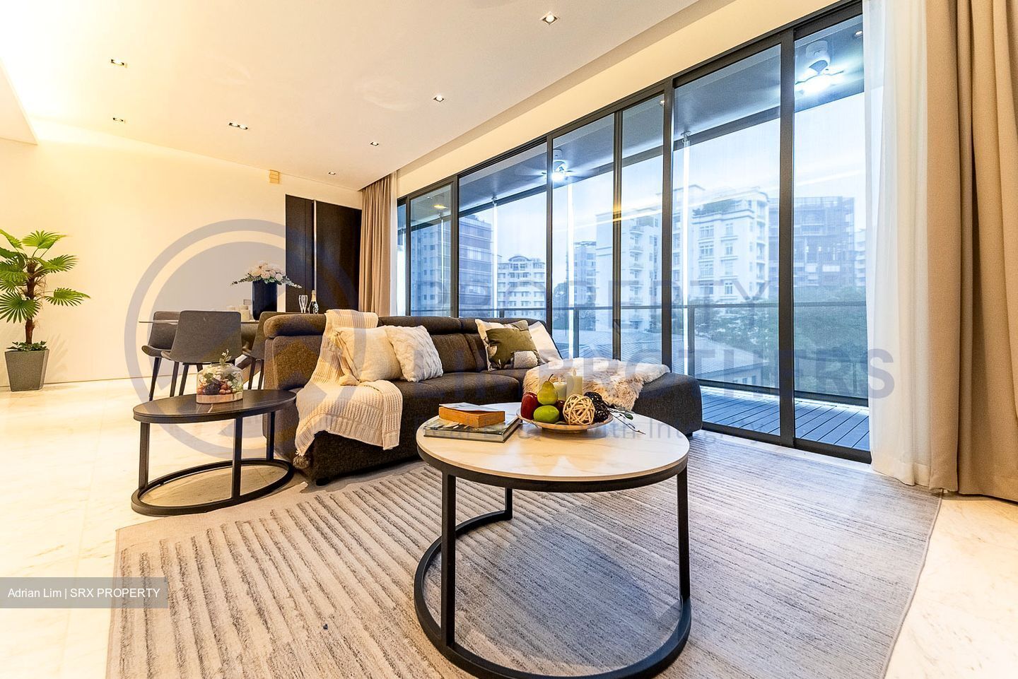 Sui Generis (D10), Condominium #452725381